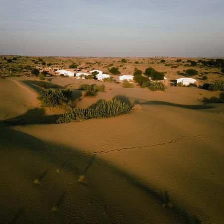 Hotel Grand Khalifa Luxury Camp Sām Exteriér fotografie