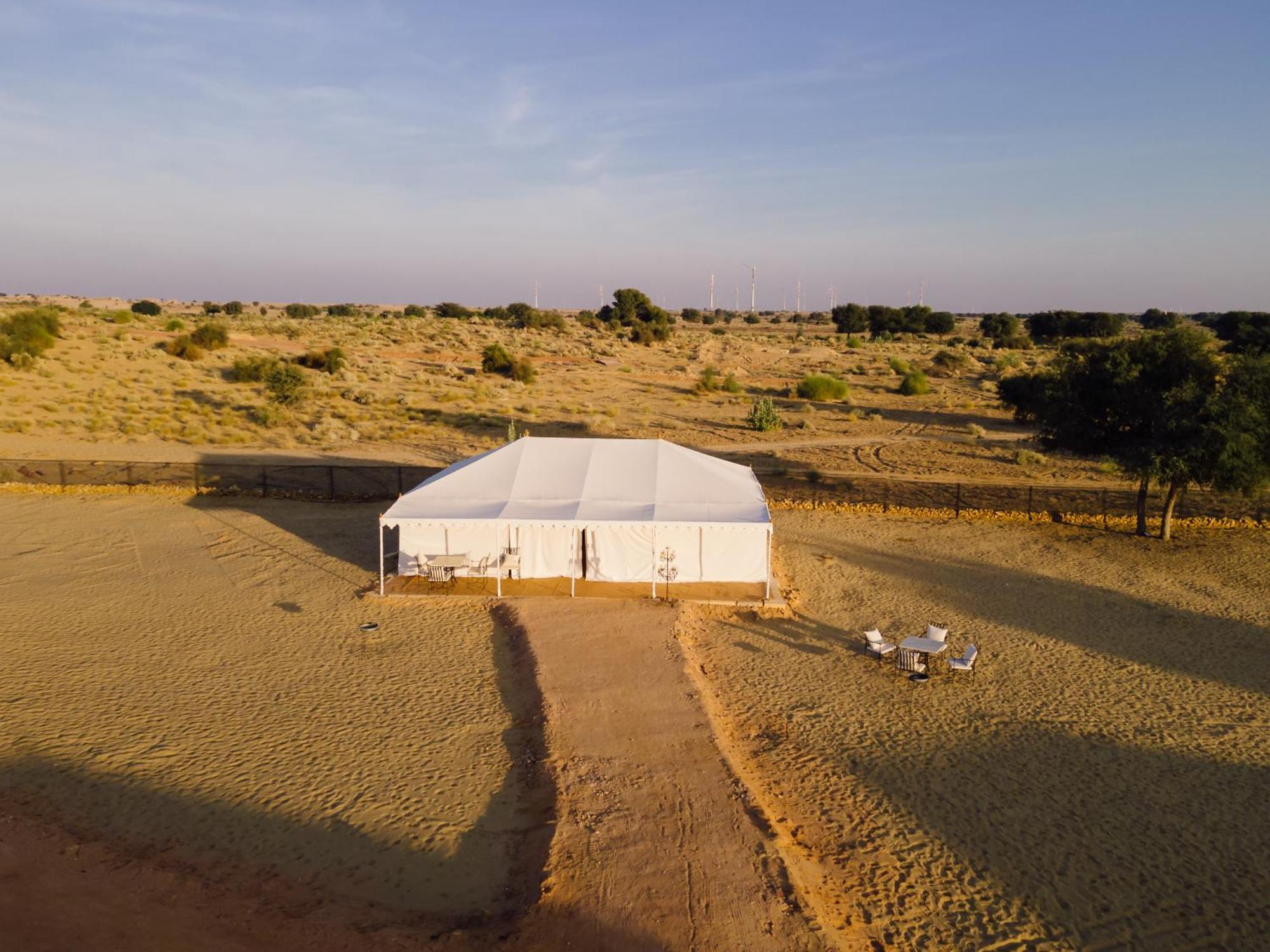 Hotel Grand Khalifa Luxury Camp Sām Exteriér fotografie